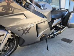 2006 Honda CBR1100XX (SUPER BLACKBIRD) Silver