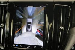 2021 Volvo XC60 B6 R-Design