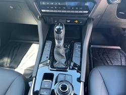 2025 Isuzu MU-X LS-T