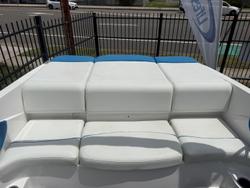 2014 Rinker Captiva 186 BR