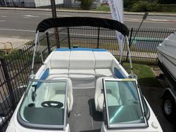 2014 Rinker Captiva 186 BR