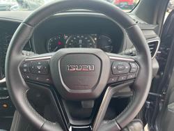 2025 Isuzu MU-X LS-T