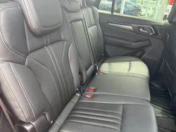 2025 Isuzu MU-X LS-T