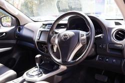 2020 Nissan Navara N-TREK