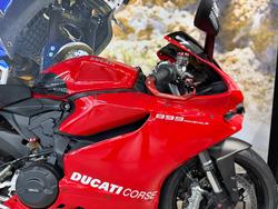 2015 DUCATI 899 PANIGALE RED