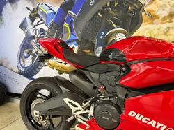2015 DUCATI 899 PANIGALE RED