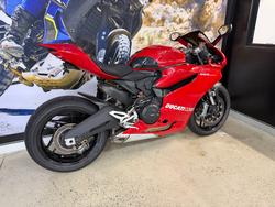 2015 DUCATI 899 PANIGALE RED