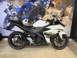 2017 Yamaha YZF-R3 BLUE