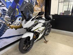 2017 Yamaha YZF-R3 BLUE