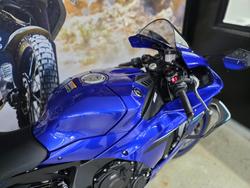2025 Yamaha YZF-R1 BLUE