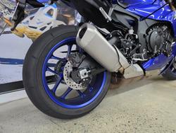 2025 Yamaha YZF-R1 BLUE