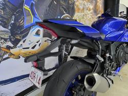 2025 Yamaha YZF-R1 BLUE