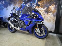 2025 Yamaha YZF-R1 BLUE