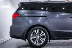 2018 Kia Carnival SLi YP MY18 Platinum Graphite