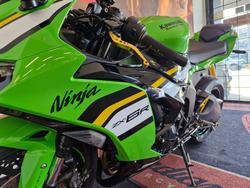 2025 Kawasaki NINJA ZX-6R (636) KRT EDITION GREEN