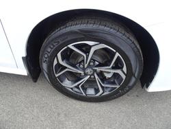 2024 MG MG5 Vibe MY24 Dover White