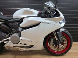 2014 DUCATI 899 PANIGALE White