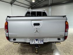 2015 Mitsubishi Triton GLX