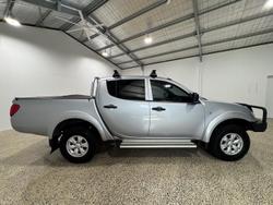2015 Mitsubishi Triton GLX