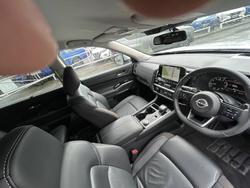 2023 Nissan PATHFINDER TI