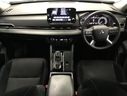 2023 Mitsubishi Outlander LS