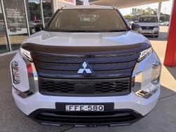 2024 Mitsubishi Outlander Black Edition