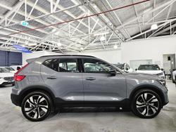 2023 Volvo XC40 Ultimate B5 Dark