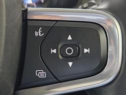 2023 Volvo XC40 Ultimate B5 Dark