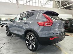 2023 Volvo XC40 Ultimate B5 Dark