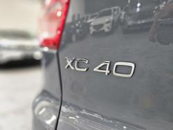 2023 Volvo XC40 Ultimate B5 Dark