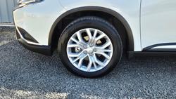 2021 Mitsubishi Outlander ES