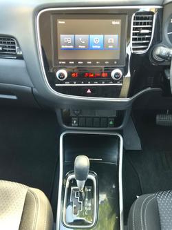 2021 Mitsubishi Outlander ES