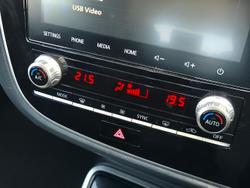 2021 Mitsubishi Outlander ES