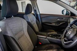 2024 Nissan X-TRAIL ST