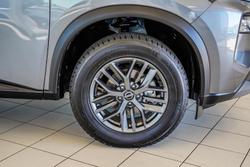 2024 Nissan X-TRAIL ST