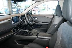 2024 Nissan X-TRAIL ST