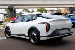 2026 Kia EV4 Air Standard Range CT MY26 Clear White