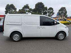 2023 Hyundai STARIA LOAD