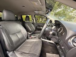 2017 Nissan Navara ST-X N-SPORT Black Edition