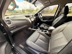 2017 Nissan Navara ST-X N-SPORT Black Edition