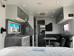 2019 Regent Discoverer 17'