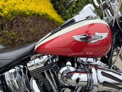 2011 HARLEY-DAVIDSON FLSTN SOFTAIL DELUXE RED/WHITE