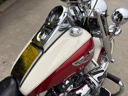 2011 HARLEY-DAVIDSON FLSTN SOFTAIL DELUXE RED/WHITE