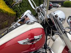 2011 HARLEY-DAVIDSON FLSTN SOFTAIL DELUXE RED/WHITE