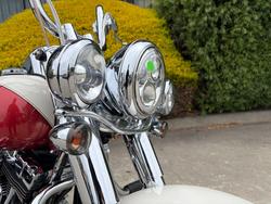 2011 HARLEY-DAVIDSON FLSTN SOFTAIL DELUXE RED/WHITE