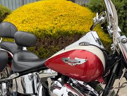 2011 HARLEY-DAVIDSON FLSTN SOFTAIL DELUXE RED/WHITE