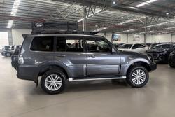 2014 Mitsubishi Pajero VR-X