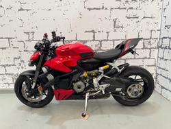 2024 Ducati Streetfighter V2 Streetfighter Red