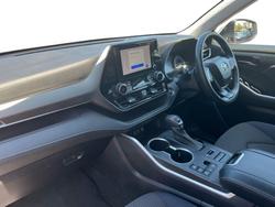 2023 Toyota Kluger GX