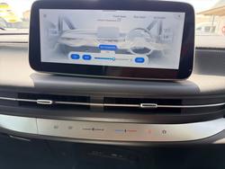 2023 LDV MIFA Executive